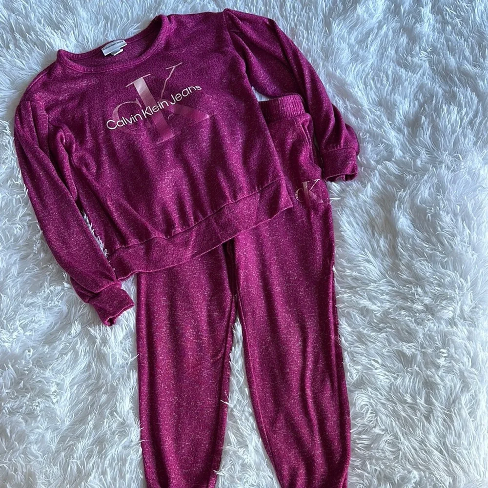 🎀 Calvin Klein Jeans 2 piece Pink Fuschia Lounge Set Girls Size 5
